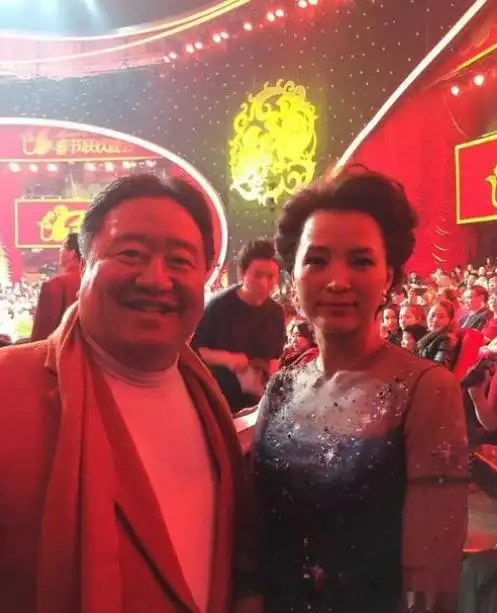 春晚最牛“钉子户”,笑坐春晚观众席19年,网友:怎么年年都有他