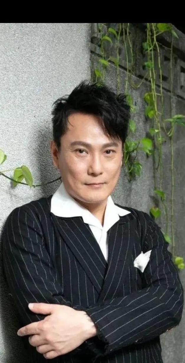 张信哲：那位用歌声温暖万千心灵的情歌王子！