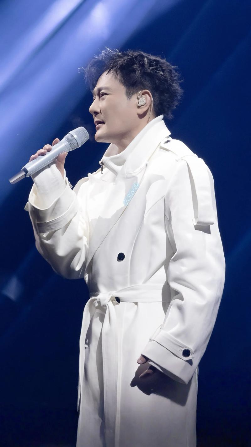 张信哲：那位用歌声温暖万千心灵的情歌王子！