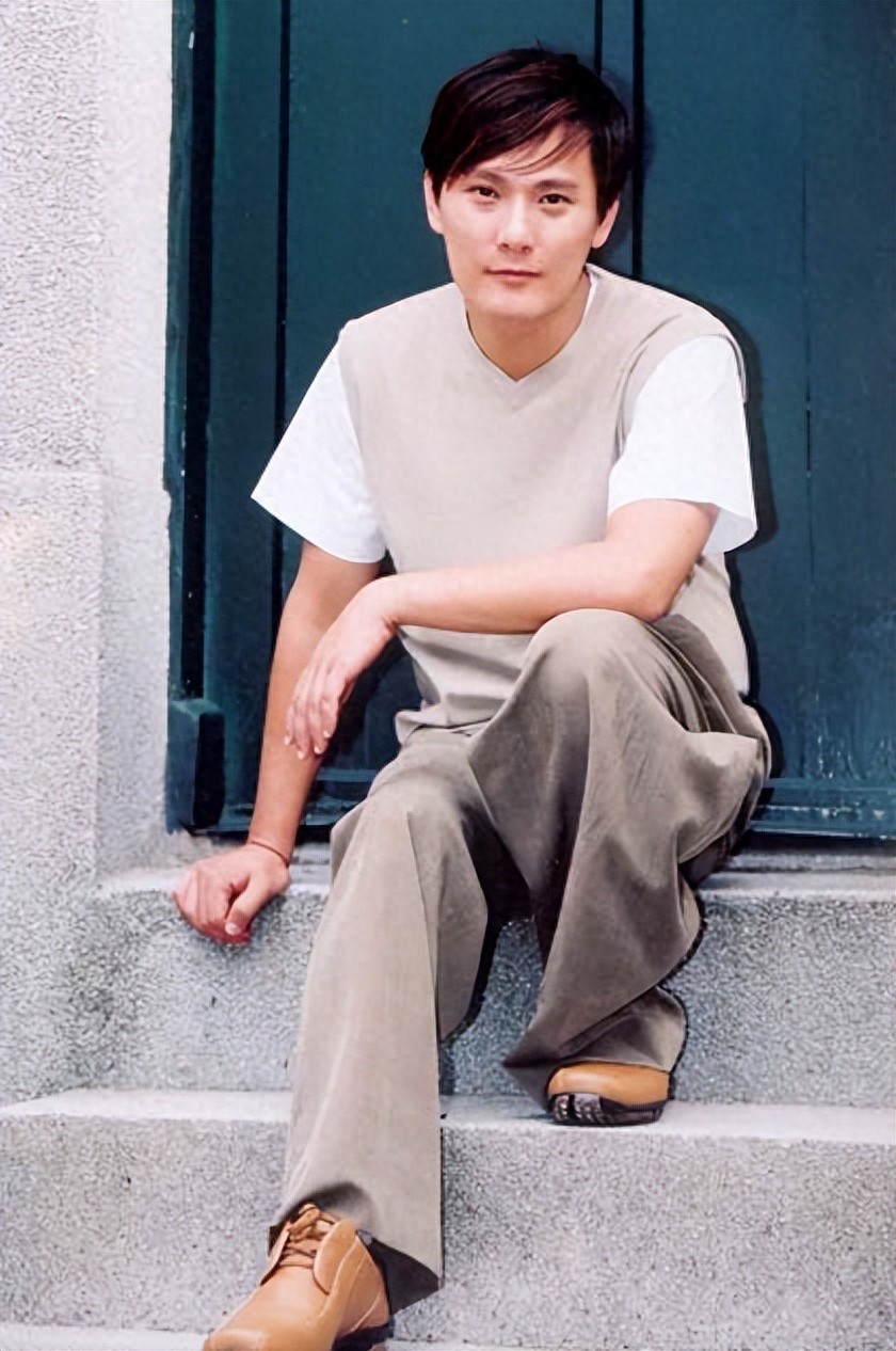 详细阅读:“情痴”张信哲:55岁仍未婚,他的破碎爱情就像一首带泪的情歌 “情痴”张信哲:55岁仍未婚,他的破碎爱情就像一首带泪的情歌