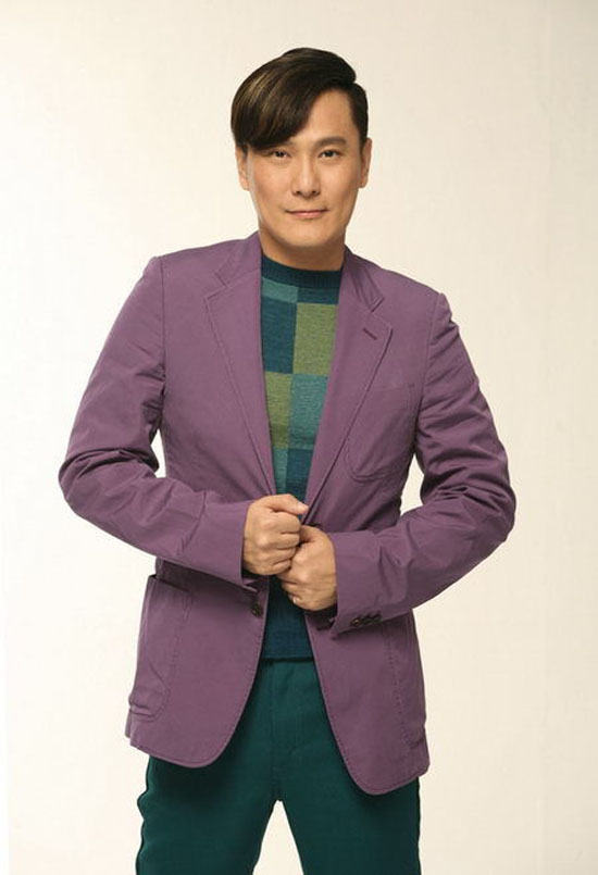 “情痴”张信哲:55岁仍未婚,他的破碎爱情就像一首带泪的情歌