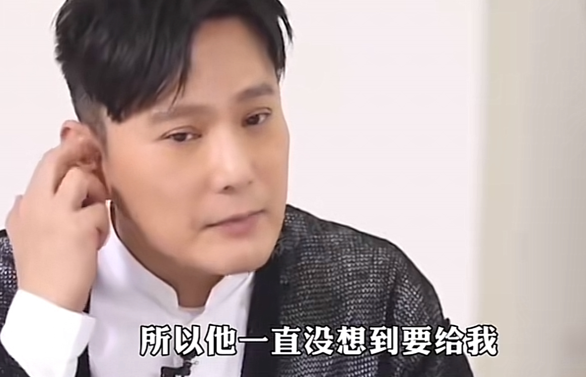 被十八线嘉宾嘲过气，"情歌王子"张信哲，透露57岁至今不娶的原因