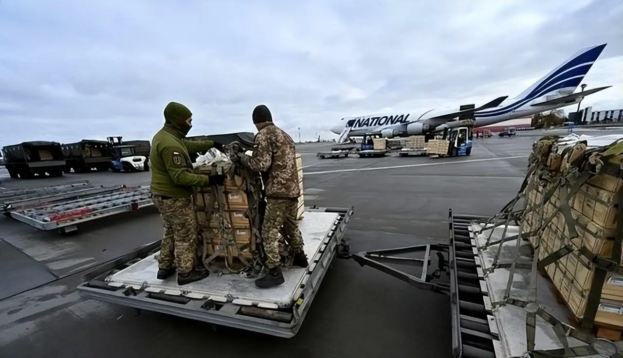 难怪俄乌打了3年，美媒公开后普京才知道，美军杀死上万俄军