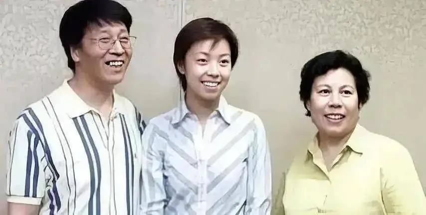 徐威:和袁立同居12年,但凡她接受1次求婚,我不会转身娶张怡宁