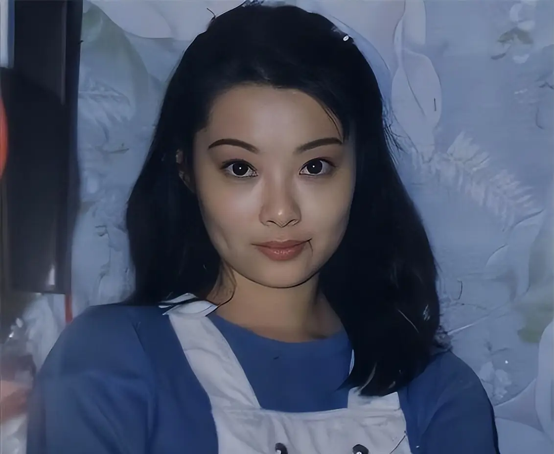 袁立与他同居12年，将美好的年华给了他，他却选择和张怡宁结婚