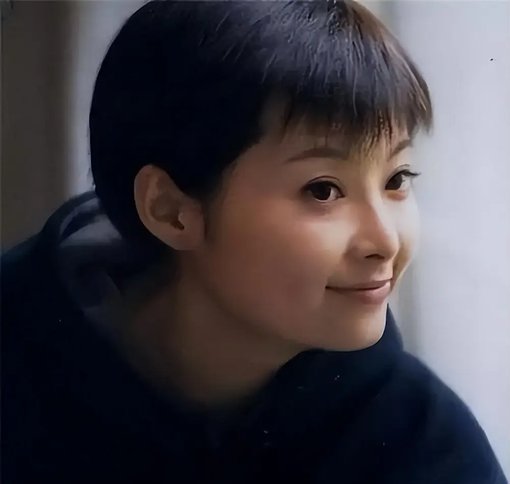 袁立与他同居12年，将美好的年华给了他，他却选择和张怡宁结婚