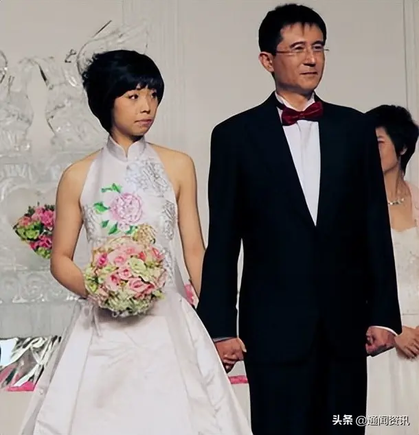 袁立的悲哀：与富豪同居12年不结婚，今3婚嫁诗人50岁无儿无女