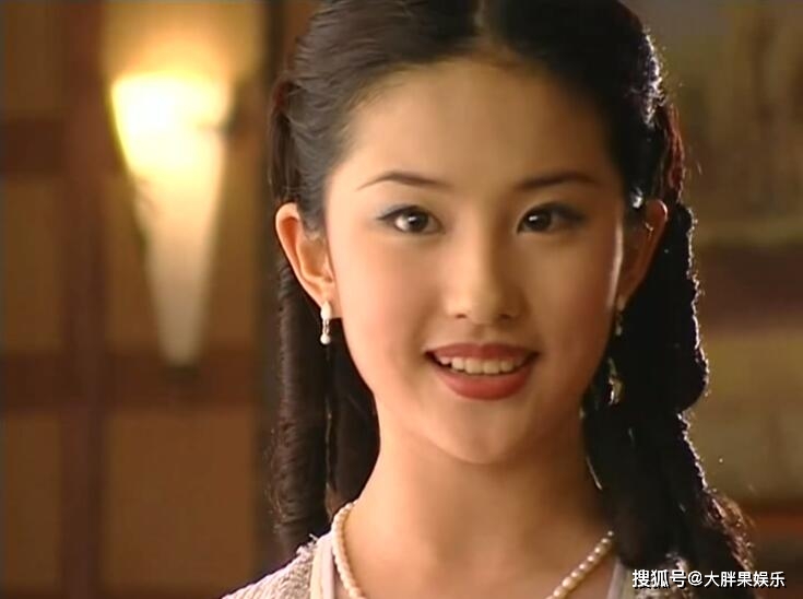 《金粉世家》18年了,以现代审美,人均绝色的金家女人们谁最美?