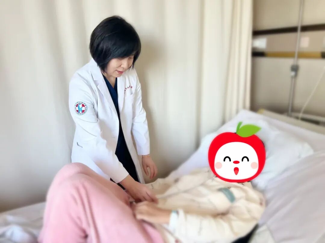 42岁+二胎+胎盘植入……手术室里的情形惊心动魄，在场所有人祈祷母子平安