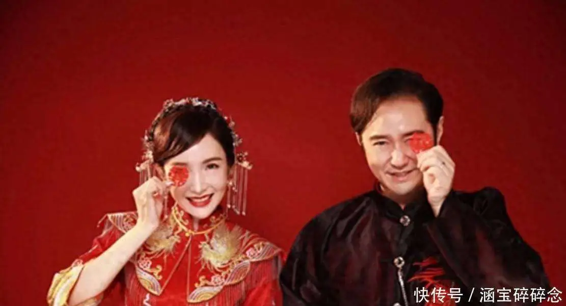 冯雷何昊阳结婚照曝光!51岁反派专业户婚姻生活藏不住了?