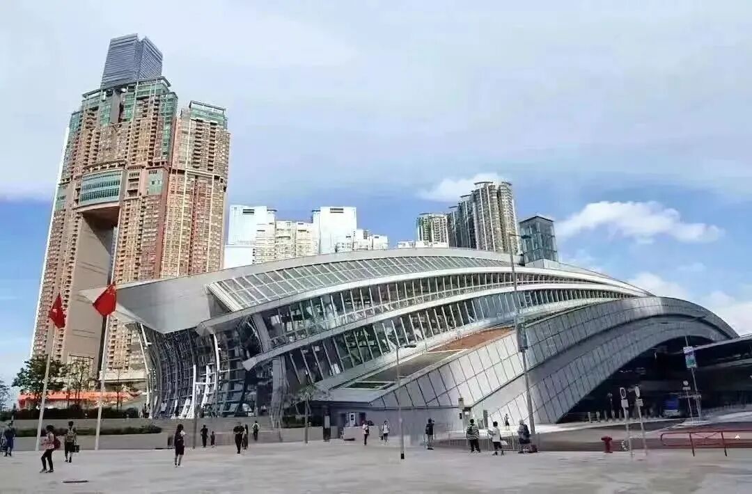 Travel to Hong Kong in Record Time 丨京港、沪港间开行夕发朝至列车