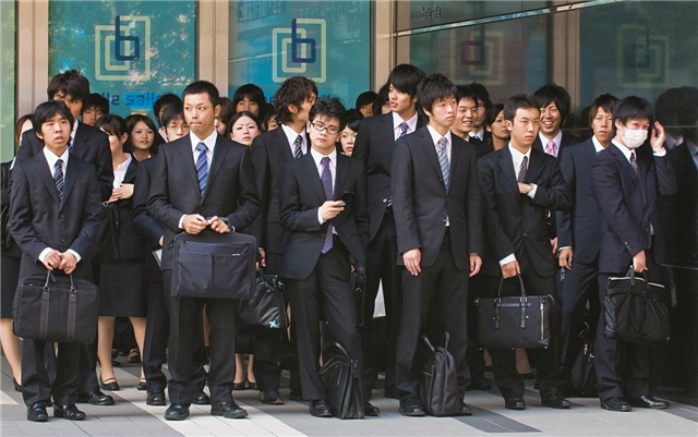中国996成常态，越南为何“加班是意外，罢工是常态”？