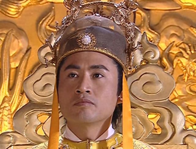 赵匡胤捡漏江山，不是他神机妙算，全靠老爹苦熬二十年给他铺路