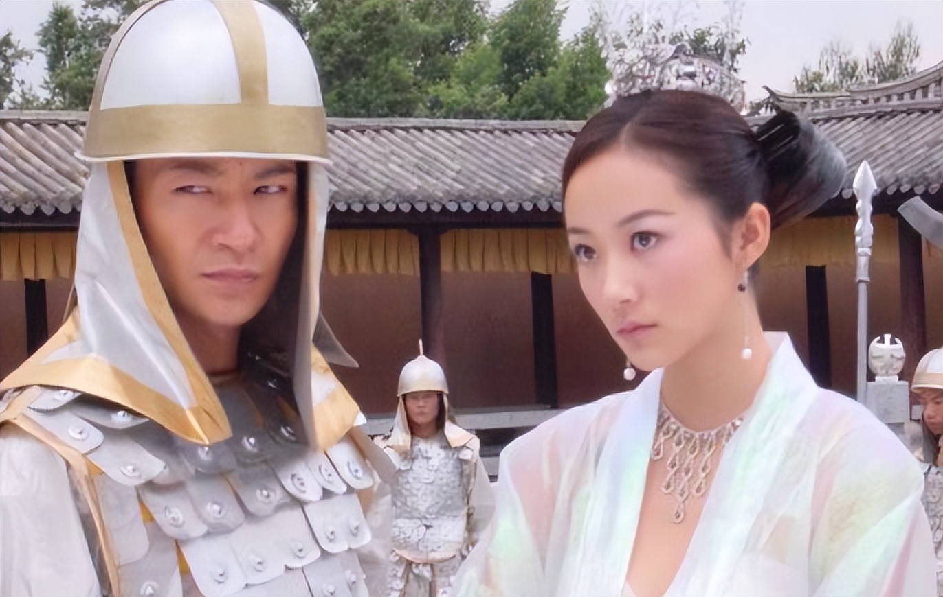 49岁李宗翰近况：坚持不婚不育，如今与母亲相依为命到处旅游