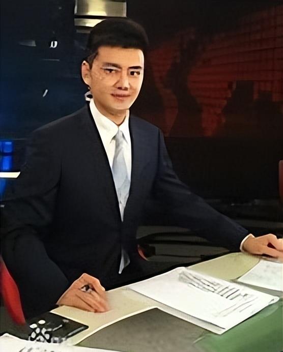 电视新闻主播完成调整，两位人选引人注目，康辉遗憾落选？