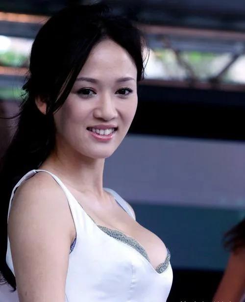 “恋爱脑”陈乔恩：恋爱三年不工作，她真的为爱息影了吗？