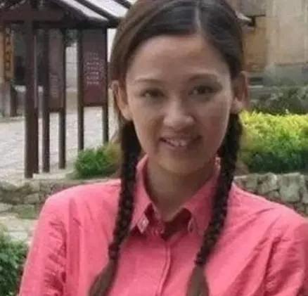 “恋爱脑”陈乔恩：恋爱三年不工作，她真的为爱息影了吗？