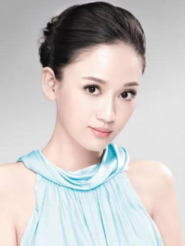“恋爱脑”陈乔恩：恋爱三年不工作，她真的为爱息影了吗？