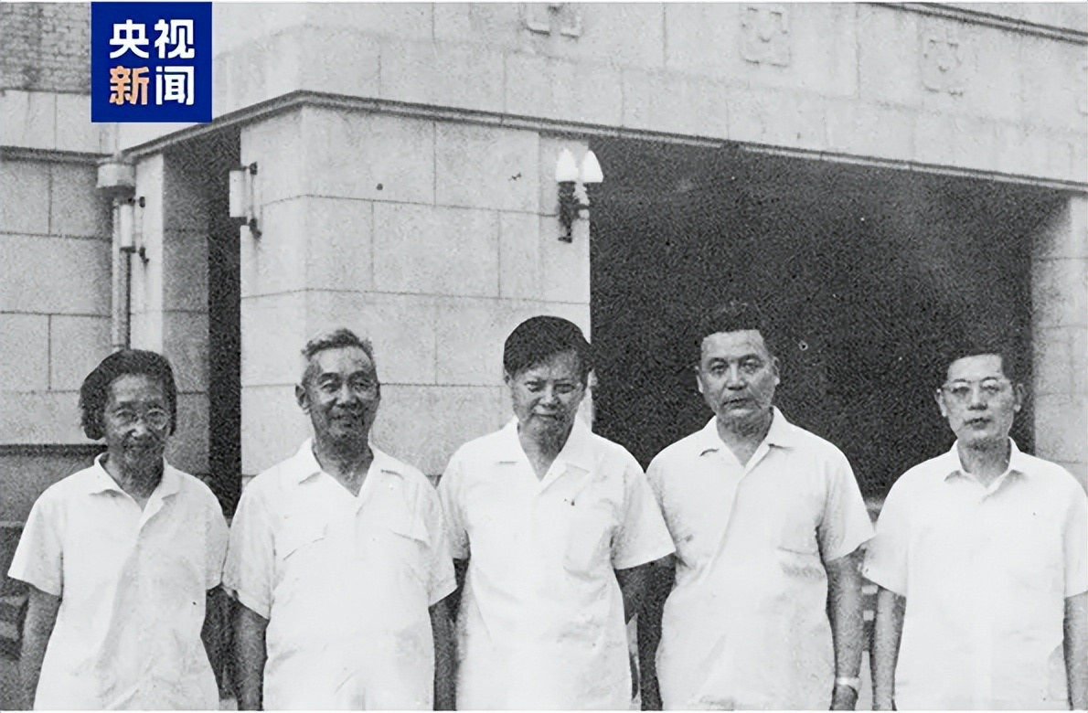 痛悼！杨振宁今日病逝，享年103岁