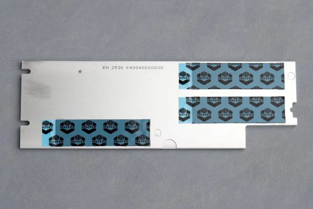 1199元获得17相供电、80A MOS与DDR5 8400内存：七彩虹B850M ARK方舟主板测试