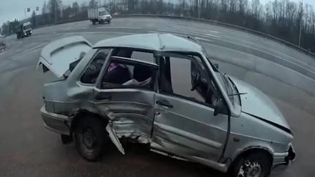 碰瓷党遇上女司机,别以为不敢撞你,男子当场被活活撞飞!