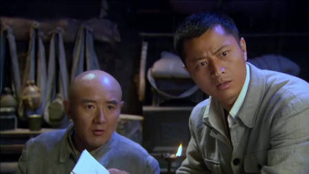 碰瓷党遇上女司机,别以为不敢撞你,男子当场被活活撞飞!