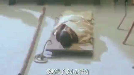 碰瓷党遇上女司机,别以为不敢撞你,男子当场被活活撞飞!