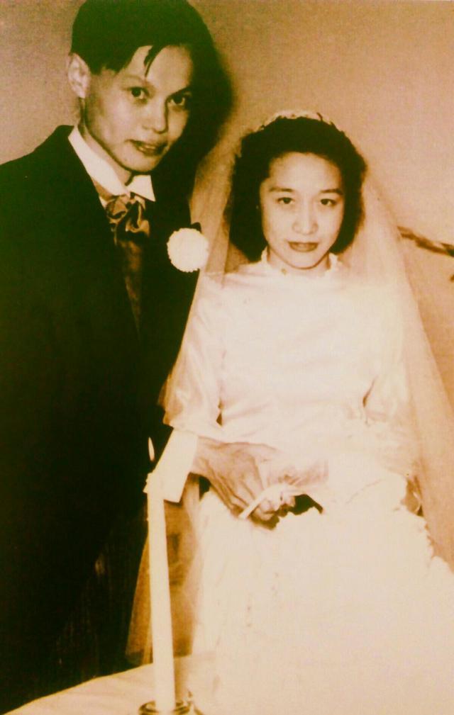 1971年，杨振宁和岳父杜聿明、岳母曹秀清在北京，一张罕见的合影