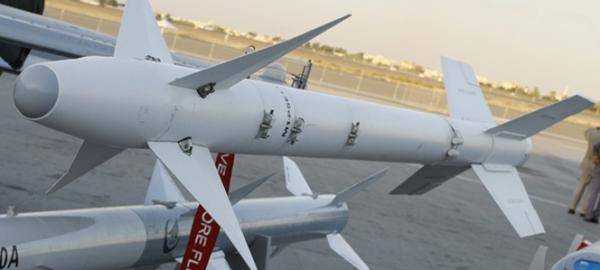 枭龙首次实战：巴基斯坦击落伊朗无人机