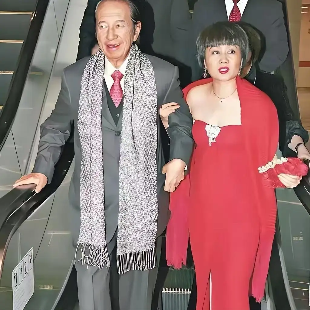 这是黎婉华和陈婉珍、梁安琪的真实模样，谁颜值更胜一筹？