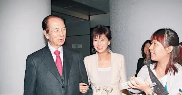蓝琼缨病逝，何鸿燊几位太太中，蓝琼缨是独享丈夫爱最久的那位