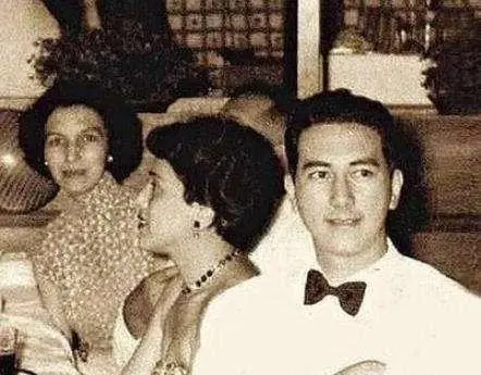 赌王的原配夫人黎婉华，曾是澳门第一美人，出身名门，却一生坎坷