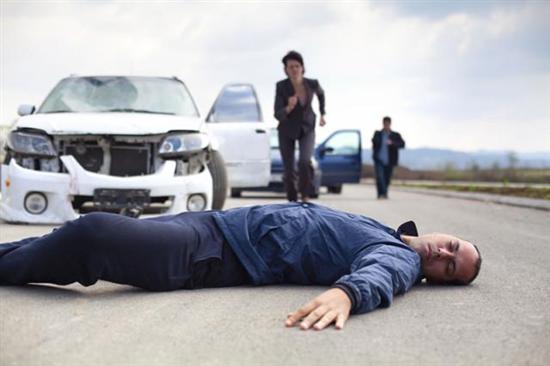 撞死碰瓷者有什么后果 看相关法律怎么说！