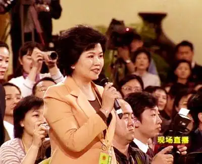 《新闻联播》前主播邢质斌：与初恋丈夫相爱一生