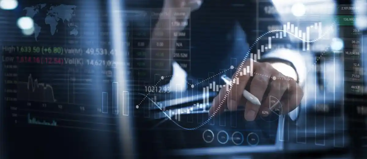 财经新闻娱乐化：报道的双刃剑，利益与道德的博弈